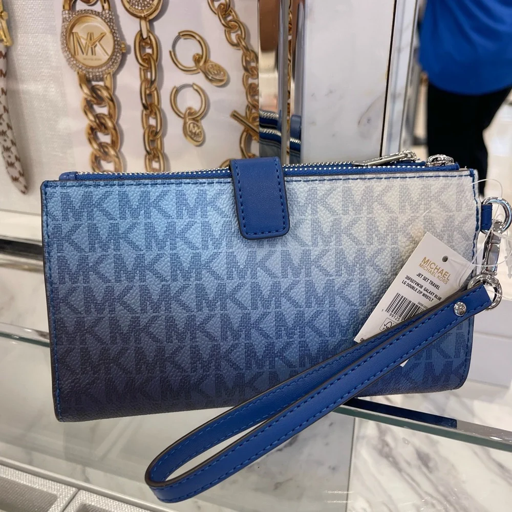 MICHAEL KORS Jet Set Large Ombré Signature Logo Double Zip Wristlet Phone Holder